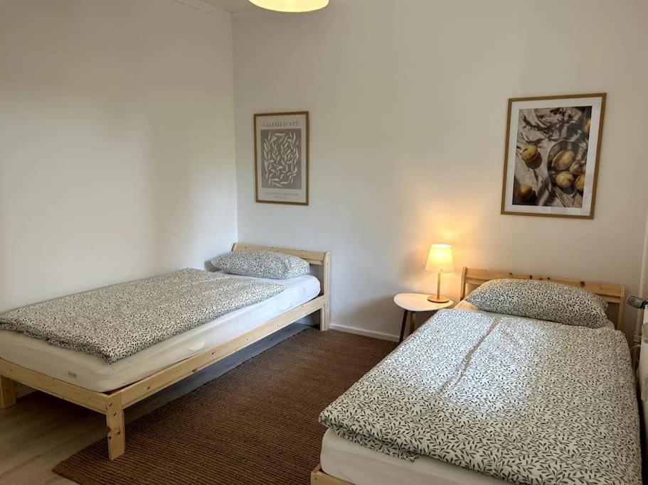 Country Style Apartment With Balcony Near Fair Hannover Bagian luar foto
