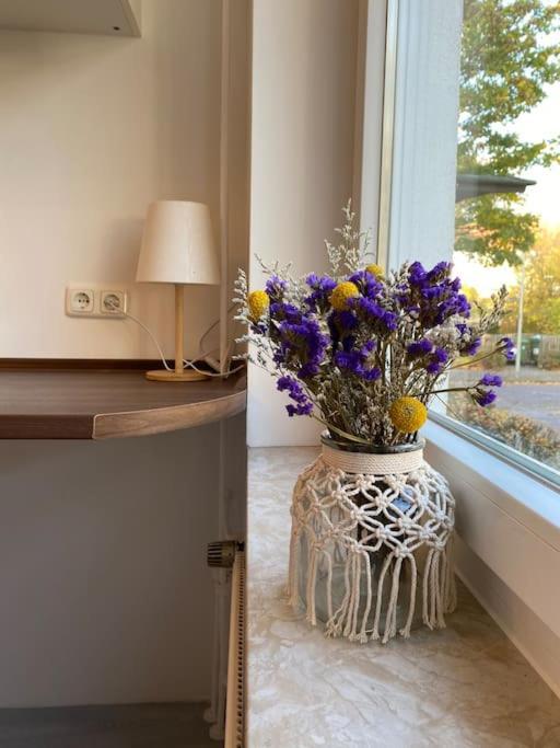 Country Style Apartment With Balcony Near Fair Hannover Bagian luar foto