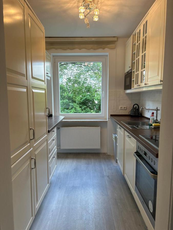 Country Style Apartment With Balcony Near Fair Hannover Bagian luar foto